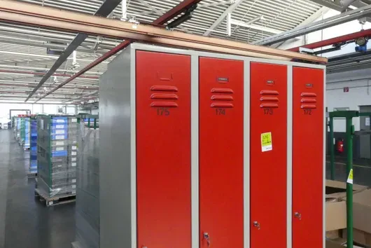 2x Spindschrank