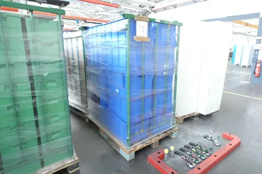 Partij opslagbakken, met 1 opslagrek