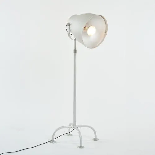 Sergio Broschi – Stojací lampa 'Big Bell', 1996 (návrh)