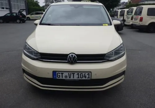 1 VW Touran, kenteken: GT-VT 1041, eerste registratie: 05.04.2023, chassisnr.: WVGZZZ1T6PW012795, 367.259 km, Euro 6, diesel, 1968 cc, 110 kW, deuk achterportier rechts, wielkast, bumper, 0603/000