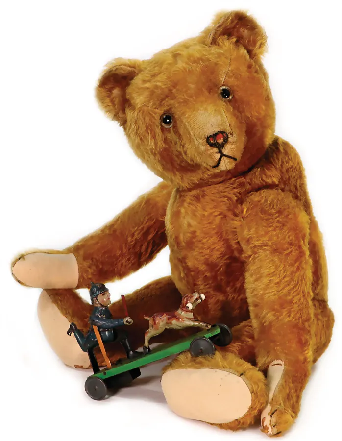 BING – Impressive large brass-colored bear