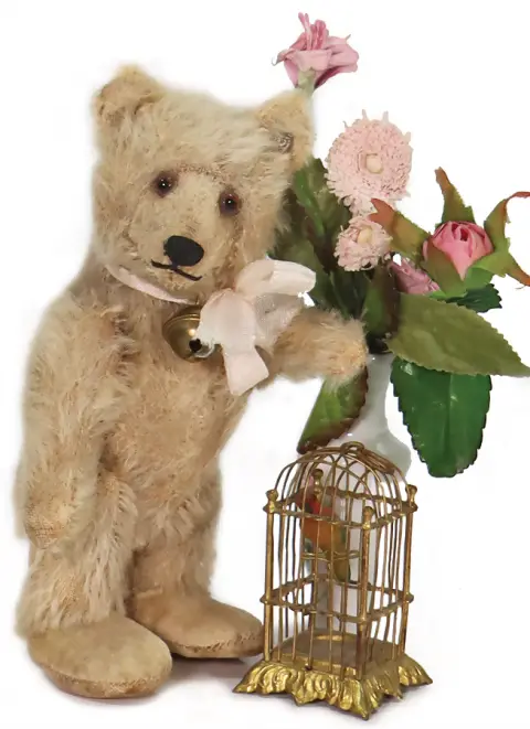 STEIFF – Teddybaby, met knoop