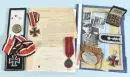 Ordres, insignes et documents, lot