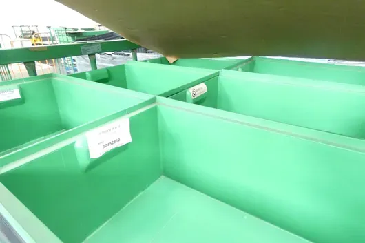 Konvolut Lagerkästen, mit 1x Lagerrunge