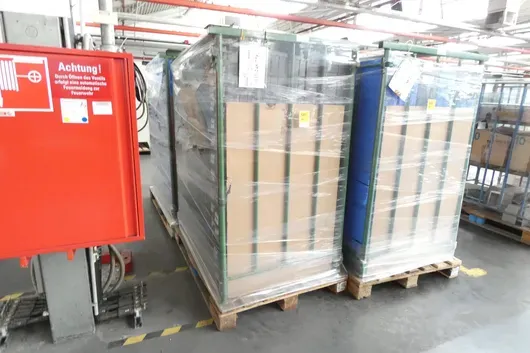 Lot de bacs de rangement, avec 1x support