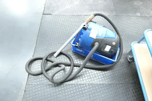 Průmyslový vysavač NILFISK Aero 21
