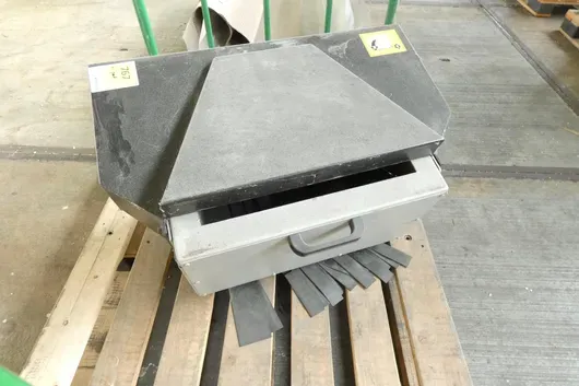 Partij industriële benodigdheden, zonder pallet