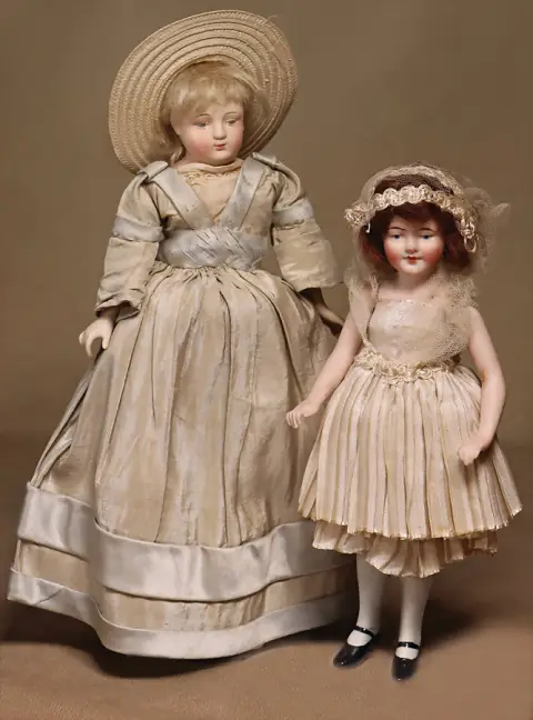 GAULTIER, poupée tête en porcelaine biscuit à plastron