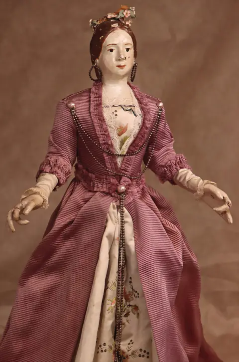 Papier-maché pop