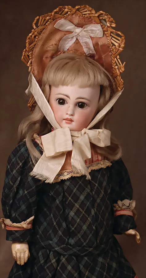 KESTNER – Poupée à tête en porcelaine biscuit