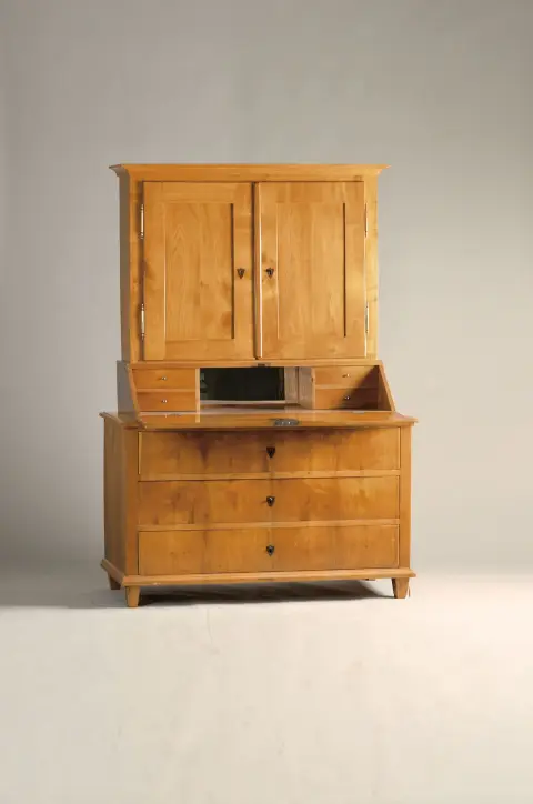 Secrétaire Biedermeier à commode surmontée, Hesse, vers 1830, merisier, partie commode avec