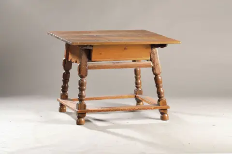 Table de ferme, Allemagne du Sud, 1re moitié du 19e s., chêne, quatre pieds balustres reliés par entretoise