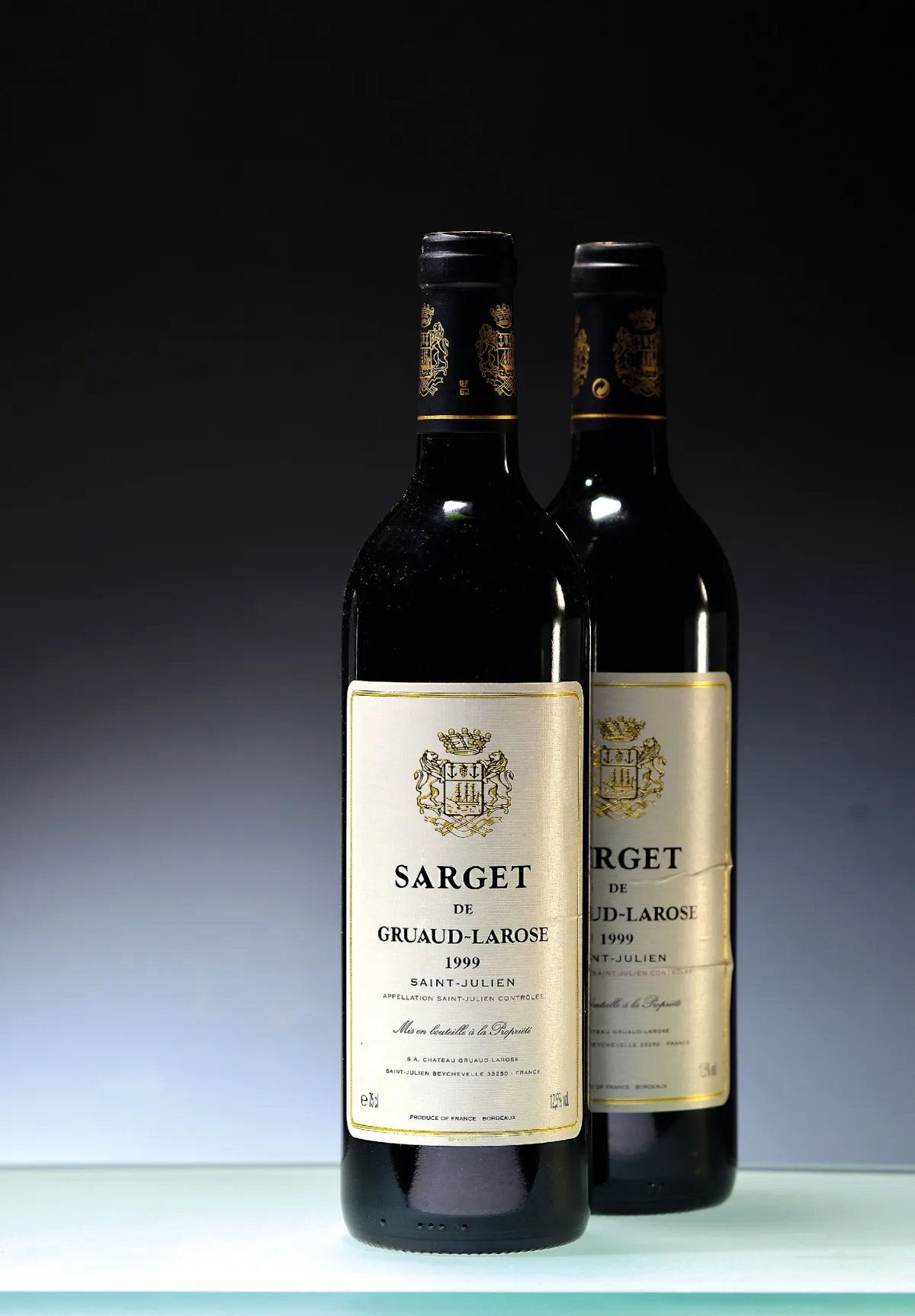12 butelek 1999 Chateau Gruaud-Larose 'Sarget de Gruaud-Larose', Saint Julien, każda ok. 75 cl