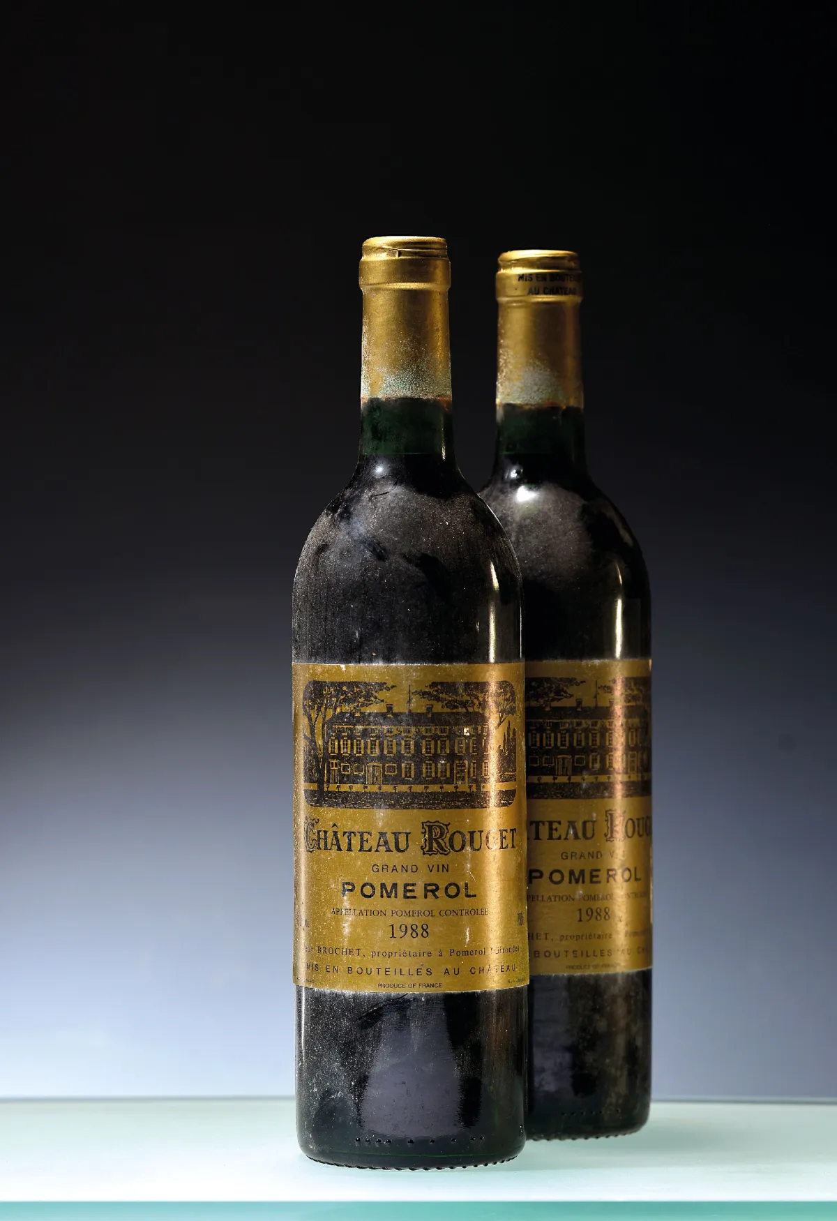 5 butelek 1988 Chateau Rouget, Pomerol, ok. 75 cl, 12,5% obj., każda min. into neck/high