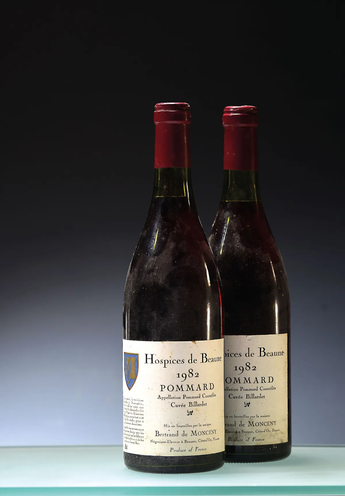 6 bouteilles 1982 Hospices de Beaune Pommard Cuvee Billardet, env. 75 cl, niveau env. 2-2