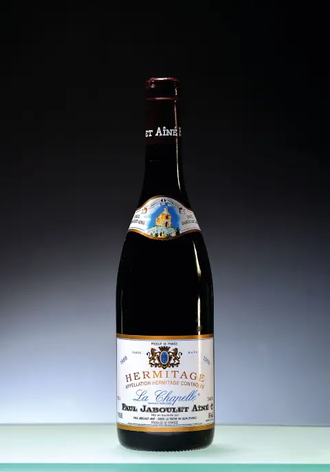 2 bouteilles Paul Jaboulet Aine Hermitage 'La Chapelle', millésimes 1982 et 88, Rhône
