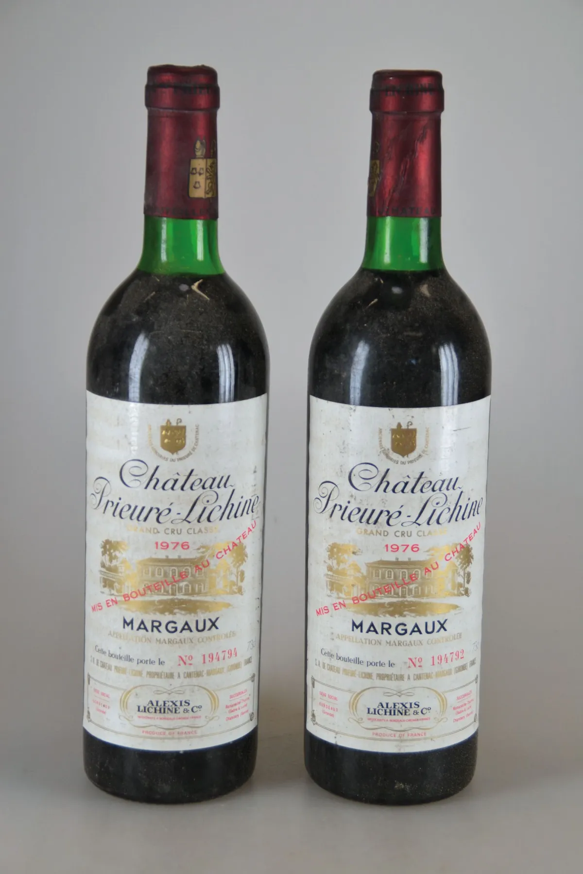2 bouteilles 1976 Chateau Prieure-Lichine, Margaux, Grand Cru Classe, env. 73cl, upper/mid