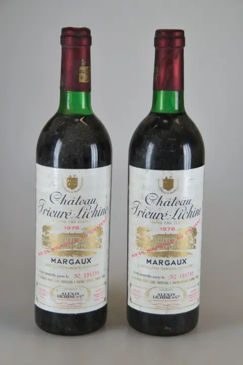 2 bouteilles 1976 Chateau Prieure-Lichine, Margaux, Grand Cru Classe, env. 73cl, upper/mid