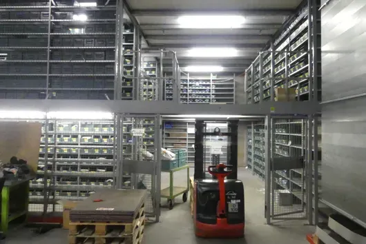 SCHÄFER storage platform, without contents
