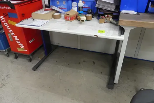 Table de travail, sans contenu