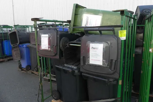 Partij afvalcontainers, 1x Lagerrunge