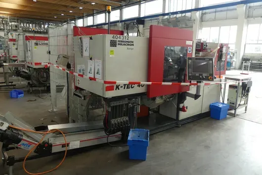 Wtryskarka FERROMATIK MILACRON K-TEC 40