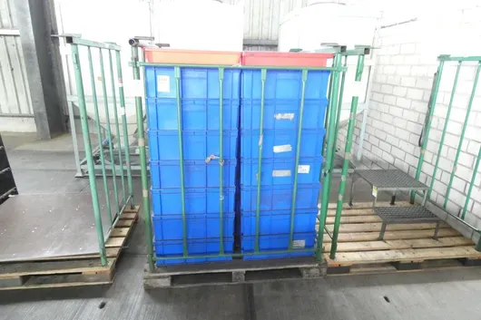Storage side gates, without contents