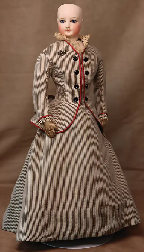 Poupée de mode Dame française
