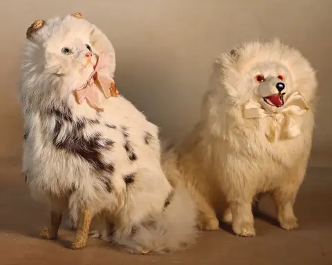 Декоративный сидящий шпиц