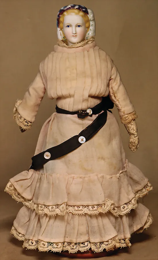 Poupée exceptionnelle tête en porcelaine biscuit