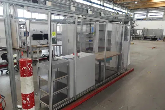 Rollable enclosure, with storage shelf
