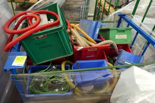 Konvolut Industriebedarf/Diverses, mit Lagerrunge