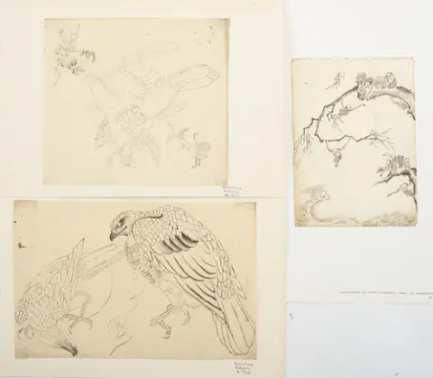 Lot de huit dessins préparatoires et feuilles d'album