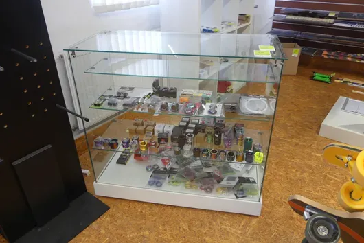 Vitrine, sans contenu