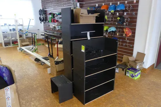 Lot shelf
