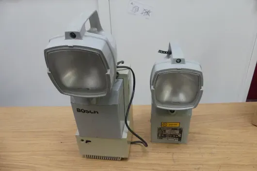 2x projecteur portatif