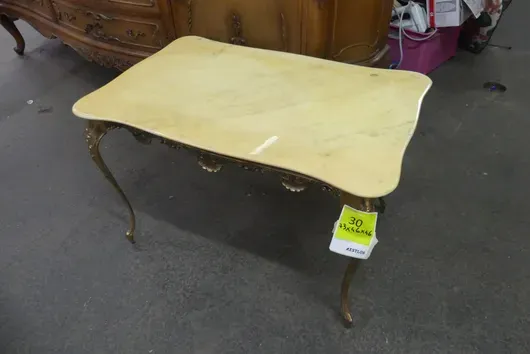 Table d'appoint