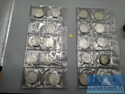 Silbermünzen Bundesrepublik Deutschland 29x 5 DM Silberadler Silber .625 11.2 gr Rauhgewicht