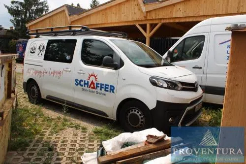 Truck closed box TOYOTA Proace 1.6-I-D-4D, first reg. 2019, 70,000 km