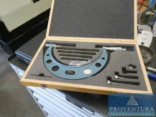 MITUTOYO outside micrometer measuring range 100-200 mm, wooden case