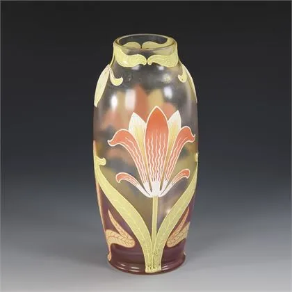 Jugendstil-Vase mit Emailmalerei. Harrach