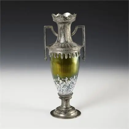 Jugendstil-Vase mit Zinnmontierung