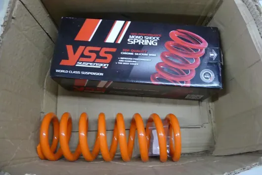 2x monopružina YSS Suspension