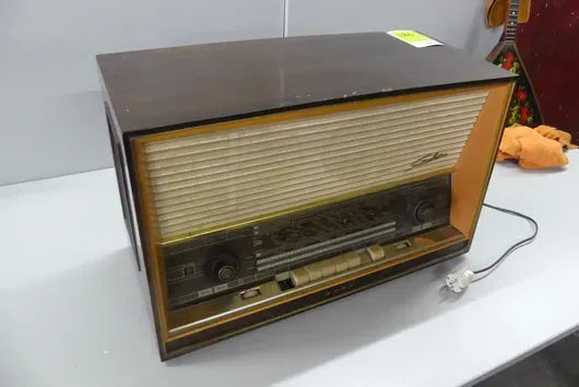 Vintage rádio SABA