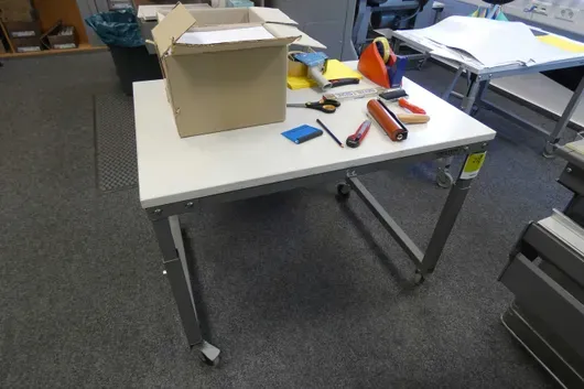 Chariot de table