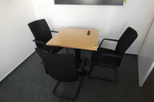 Tisch + 3x Stuhl