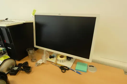 Fujitsu Monitor