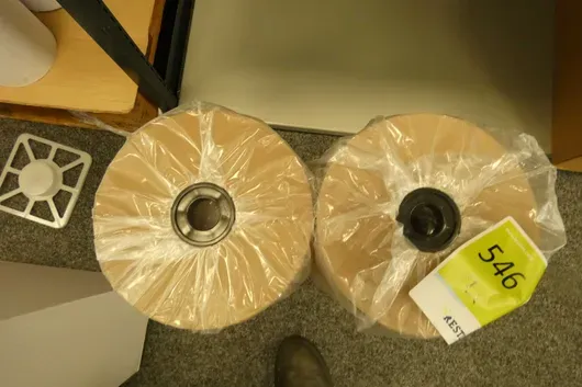 2x rolka papieru pakowego