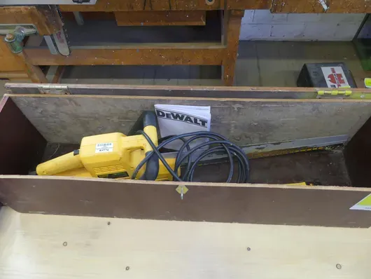 Scie Alligator DeWalt