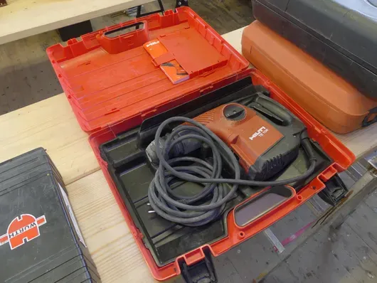 Marteau perforateur HILTI